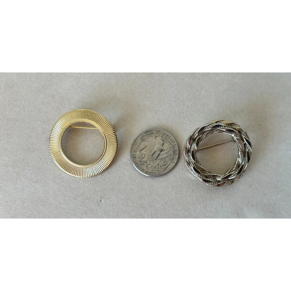 Vtg MCM Geometric Circle Brooch Lot of 2 Silver Gold Tone Textured Pin Set Mod